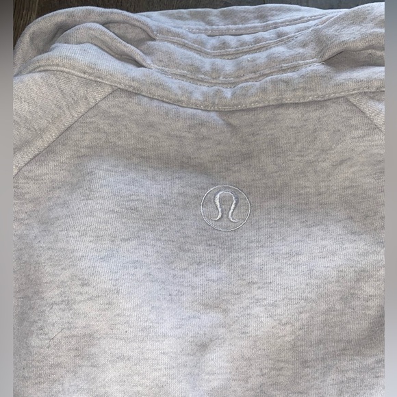 ✨SOLD✨Lululemon Grey Radiant Jacket/ Zip Up Sweatshirt - Picture 6 of 11